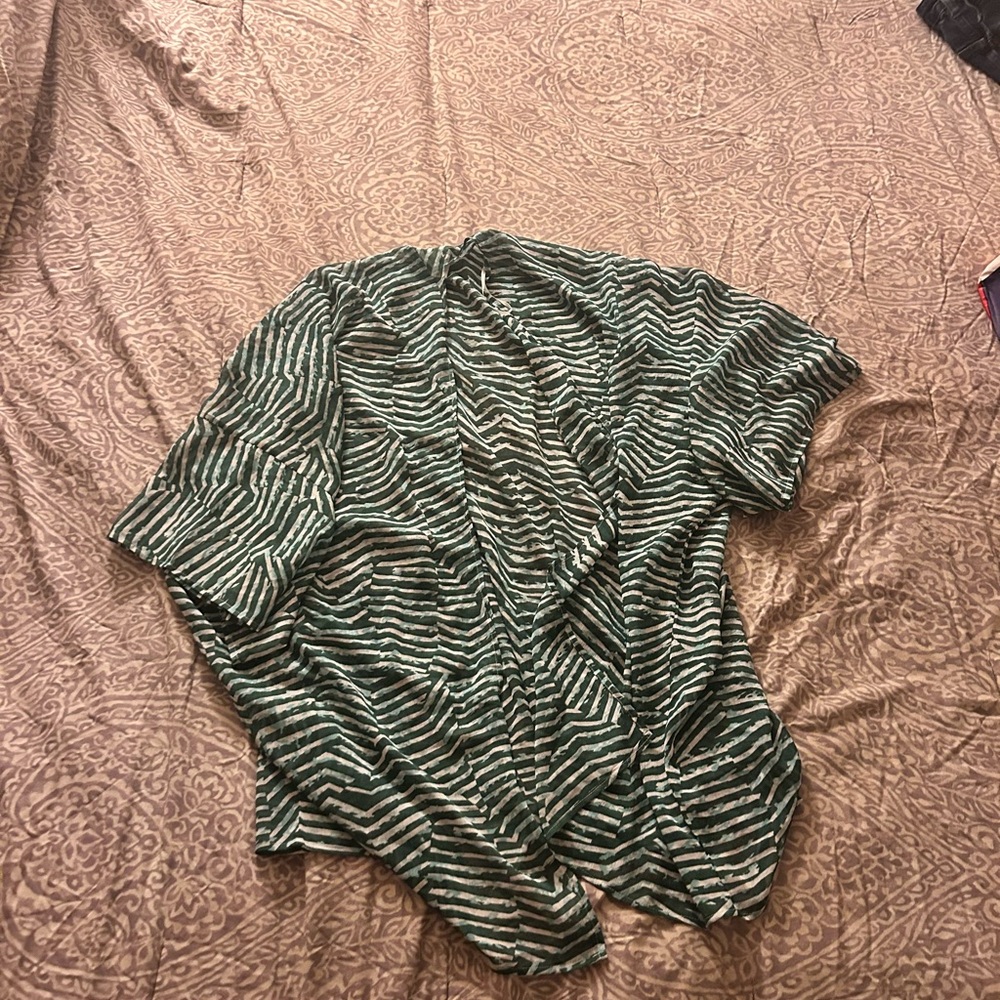 Aerie Green and White Patterned Top
